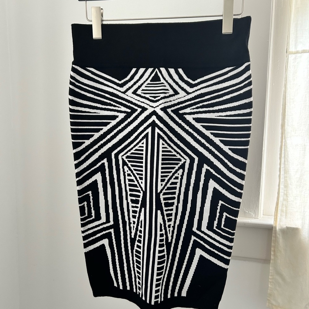 NWOT Derek Heart Black and White Graphic Knit Pencil Skirt